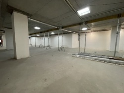       3800 ²  17