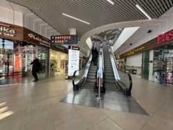      s)mall  2