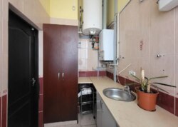 Здається комерційне приміщення на вул. Соборна 46, площа 95 кв.м фото 6 Здається комерційне приміщення на вул. Соборна 46, площа 95 кв.м фото 6