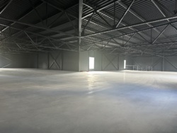   1600 ²  22