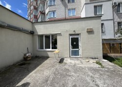 Здається комерційне приміщення на вул. Зодчих 10, площа 261 кв.м фото 12 Здається комерційне приміщення на вул. Зодчих 10, площа 261 кв.м фото 12