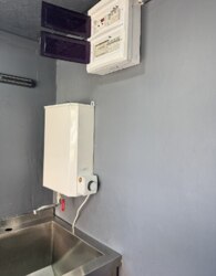 Здається комерційне приміщення на вул. Грушевського 70/8, площа 8 кв.м фото 3 Здається комерційне приміщення на вул. Грушевського 70/8, площа 8 кв.м фото 3