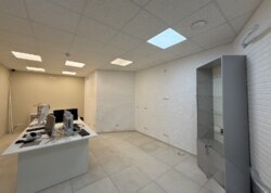 Здається комерційне приміщення на вул. Тетяни Яблонської, площа 100 кв.м фото 9 Здається комерційне приміщення на вул. Тетяни Яблонської, площа 100 кв.м фото 9