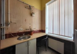 Здається комерційне приміщення на вул. Соборна 46, площа 95 кв.м фото 8 Здається комерційне приміщення на вул. Соборна 46, площа 95 кв.м фото 8