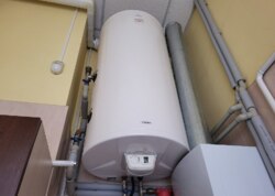 Здається комерційне приміщення на вул. Соборна 46, площа 95 кв.м фото 7 Здається комерційне приміщення на вул. Соборна 46, площа 95 кв.м фото 7