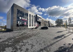 Оренда офісного приміщення на вул. Новаківського Олекси 27, приміщень - 1, поверх - 2 фото 1 Оренда офісного приміщення на вул. Новаківського Олекси 27, приміщень - 1, поверх - 2 фото 1