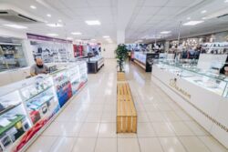 Оренда приміщення в ТЦ Петроцентр 35 м2 фото 1 Оренда приміщення в ТЦ Петроцентр 35 м2 фото 1