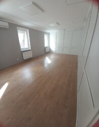 Оренда офісного приміщення на вул. Театральна, приміщень - 11, поверх - 1 фото 17 Оренда офісного приміщення на вул. Театральна, приміщень - 11, поверх - 1 фото 17