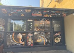 Здається комерційне приміщення на вул. Грушевського 70/8, площа 8 кв.м фото 1 Здається комерційне приміщення на вул. Грушевського 70/8, площа 8 кв.м фото 1