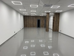 Здається комерційне приміщення на вул. Трамвайна 3В, площа 98 кв.м фото 6 Здається комерційне приміщення на вул. Трамвайна 3В, площа 98 кв.м фото 6