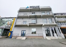 ������ �������� ��������� �� �����. �������������, �������� - 15, ������ - 3 ���� 30