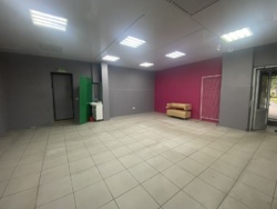ОРЕНДА КОМЕРЦІЙНОГО ПРИМІЩЕННЯ, 50 м², ФАСАД фото 1 ОРЕНДА КОМЕРЦІЙНОГО ПРИМІЩЕННЯ, 50 м², ФАСАД фото 1