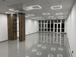 Здається комерційне приміщення на вул. Трамвайна 3В, площа 98 кв.м фото 1 Здається комерційне приміщення на вул. Трамвайна 3В, площа 98 кв.м фото 1