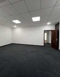 Оренда офісного приміщення на вул. Владислава Городецького 7, приміщень - 1, поверх - 1 фото 37 Оренда офісного приміщення на вул. Владислава Городецького 7, приміщень - 1, поверх - 1 фото 37