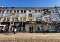 Здається комерційне приміщення на вул. Соборна 46, площа 95 кв.м фото 2 Здається комерційне приміщення на вул. Соборна 46, площа 95 кв.м фото 2