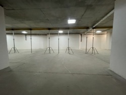       3800 ²  13