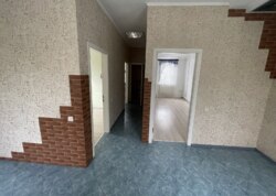 ������ �������� ��������� �� ���. ������������ 22/5, �������� - 4, ������ - 3 ���� 11