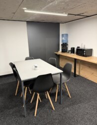 Оренда офісного приміщення на вул. 600-річчя фото 2 Оренда офісного приміщення на вул. 600-річчя фото 2