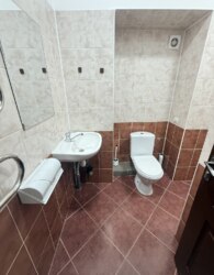 Оренда офісного приміщення на вул. Владислава Городецького 7, приміщень - 1, поверх - 1 фото 12 Оренда офісного приміщення на вул. Владислава Городецького 7, приміщень - 1, поверх - 1 фото 12