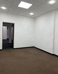 Оренда офісного приміщення на вул. Владислава Городецького 7, приміщень - 1, поверх - 1 фото 35 Оренда офісного приміщення на вул. Владислава Городецького 7, приміщень - 1, поверх - 1 фото 35
