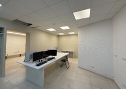 Здається комерційне приміщення на вул. Тетяни Яблонської, площа 100 кв.м фото 1 Здається комерційне приміщення на вул. Тетяни Яблонської, площа 100 кв.м фото 1