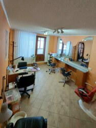 Сдам половину САЛОНА КРАСОТЫ Людвига Свободы у порога метро Алексеевская фото 7 Сдам половину САЛОНА КРАСОТЫ Людвига Свободы у порога метро Алексеевская фото 7