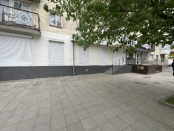 Оренда комерційного приміщення по вул.Грушевського! фото 2 Оренда комерційного приміщення по вул.Грушевського! фото 2