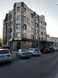 Оренда приміщення з окремим входом на першому поверсі бізнес-центру в центральній частині міста Луцька! фото 6 Оренда приміщення з окремим входом на першому поверсі бізнес-центру в центральній частині міста Луцька! фото 6