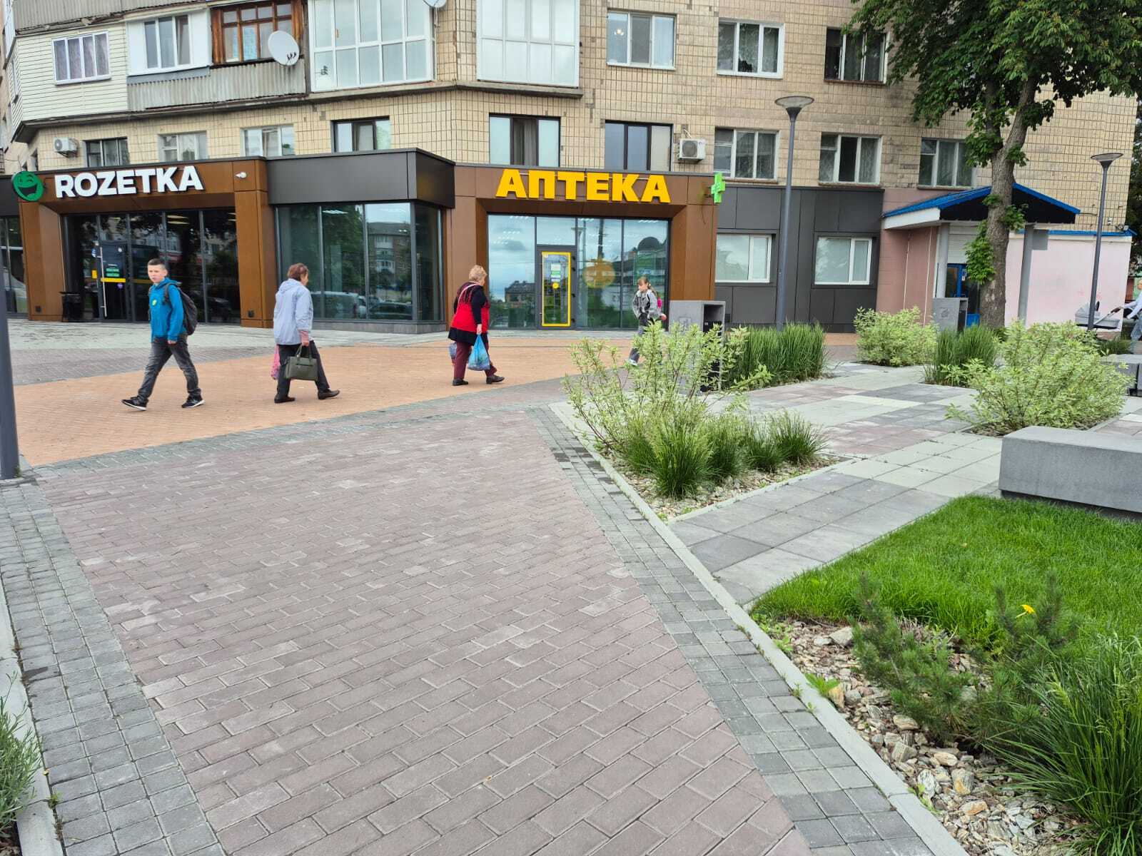 1002   -  1