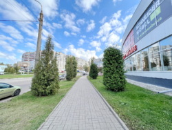 Здам в оренду простору торгівельну площу, розташовану на другій лінії в Ковпаковському районі міста Суми по вулиці Металургів. фото 5 Здам в оренду простору торгівельну площу, розташовану на другій лінії в Ковпаковському районі міста Суми по вулиці Металургів. фото 5