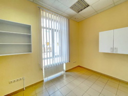 Оренда комерційного приміщення у центрі міста Суми. фото 5 Оренда комерційного приміщення у центрі міста Суми. фото 5