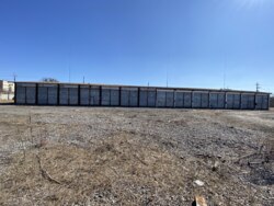 Стадниця Здається велика територія зі складськими приміщеннями фото 3 Стадниця Здається велика територія зі складськими приміщеннями фото 3