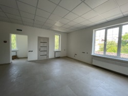 Замостянська, 16 Великий трьохповерховий будинок фото 6 Замостянська, 16 Великий трьохповерховий будинок фото 6