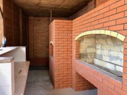 Перший поверх нежитлової будівлі з літньою площадкою фото 8 Перший поверх нежитлової будівлі з літньою площадкою фото 8