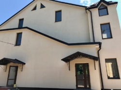 Перший поверх нежитлової будівлі з літньою площадкою фото 6 Перший поверх нежитлової будівлі з літньою площадкою фото 6