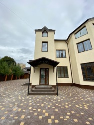 Замостянська, 16 Великий трьохповерховий будинок фото 24 Замостянська, 16 Великий трьохповерховий будинок фото 24