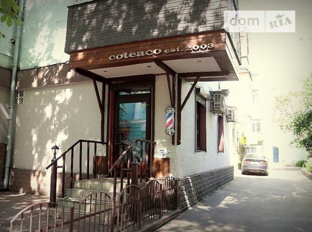 Оренда фасадного приміщення 79 кв. м., н. ф., Маріїнка (урядовий квартал), власник Киев, Печерский, Липки, Крепостной пер., 2 фото 1 Оренда фасадного приміщення 79 кв. м., н. ф., Маріїнка (урядовий квартал), власник Киев, Печерский, Липки, Крепостной пер., 2 фото 1