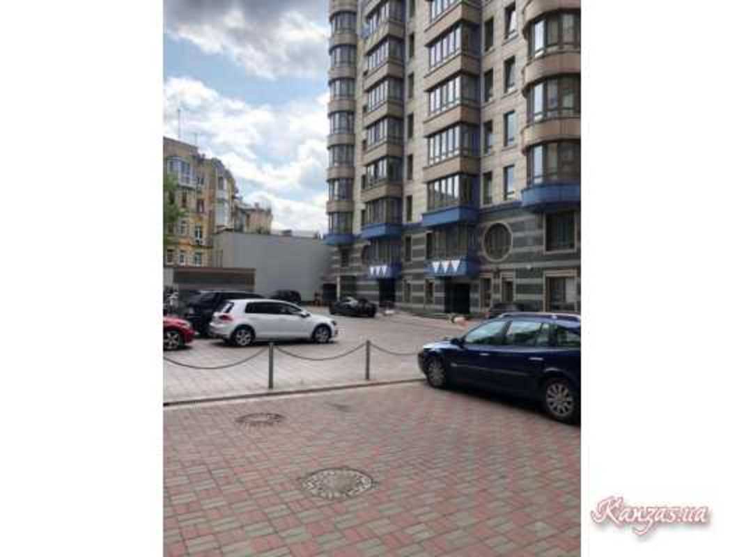 Сдам офис в Киеве, ул.Институтская фото 1 Сдам офис в Киеве, ул.Институтская фото 1