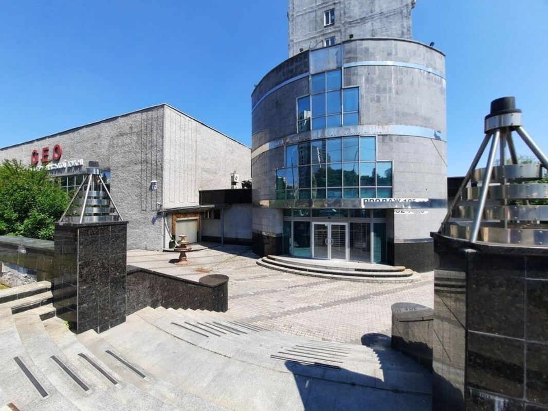 Аренда 400 м2 отдельно стоящее здание по ул. Вадима Гетьмана , Караваевые Дачи, Соломенский р-н. фото 1 Аренда 400 м2 отдельно стоящее здание по ул. Вадима Гетьмана , Караваевые Дачи, Соломенский р-н. фото 1