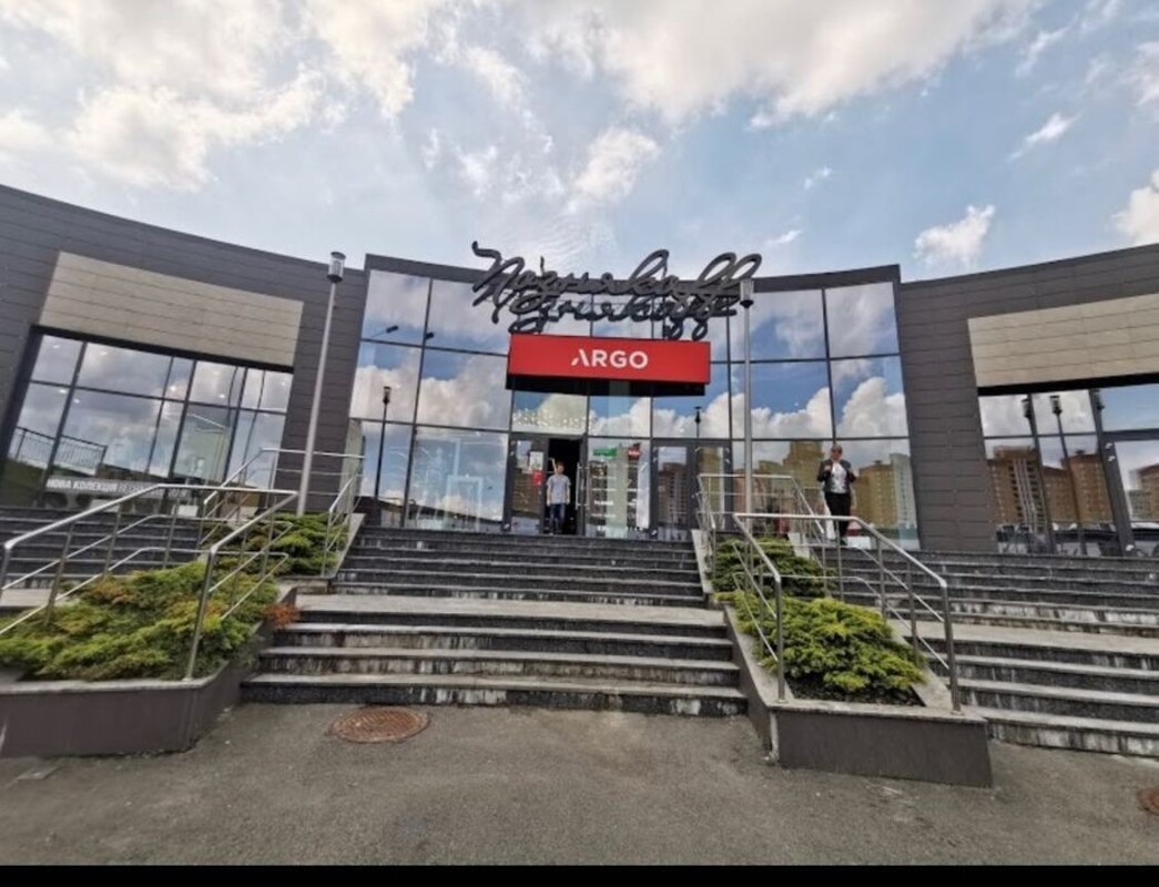 Аренда фасадного помещение Позняки огромный трафик метро 2 мин фото 1 Аренда фасадного помещение Позняки огромный трафик метро 2 мин фото 1