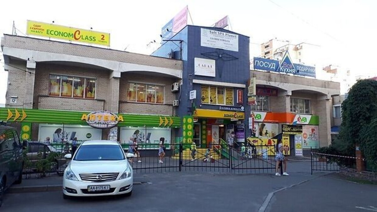 Аренда торгового помещения в проходном месте Дарницкий р-н фото 1 Аренда торгового помещения в проходном месте Дарницкий р-н фото 1