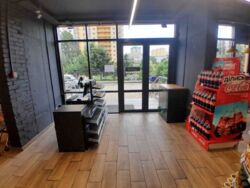 Сумісна оренда приміщення з магазином м. Київ, вул. Кондратюка 5 фото 4 Сумісна оренда приміщення з магазином м. Київ, вул. Кондратюка 5 фото 4