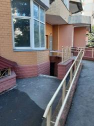 Аренда помешения,полуподвал с отдельными входами. фото 1 Аренда помешения,полуподвал с отдельными входами. фото 1