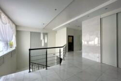 Оренда фасадного приміщення в БЦ Іллінский Центр фото 4 Оренда фасадного приміщення в БЦ Іллінский Центр фото 4