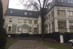 Сдается в аренду 3й этаж трехэтажного здания в центре Киева фото 2 Сдается в аренду 3й этаж трехэтажного здания в центре Киева фото 2