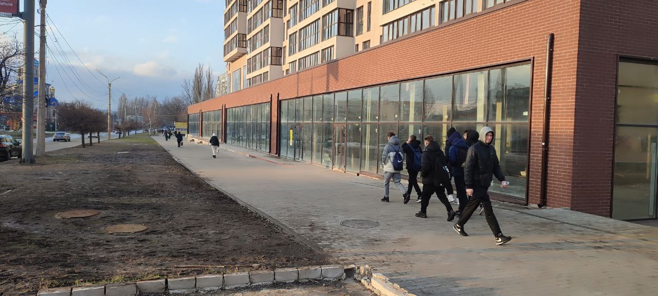 Оренда торгової площі 100-240м2/ м. Студенська/ ЖК Континенталь фото 1 Оренда торгової площі 100-240м2/ м. Студенська/ ЖК Континенталь фото 1
