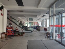 ������ �������� 592,3 ��.�/ ���. ��������� ���� 8�/ �� 'Kredens' ���� 8