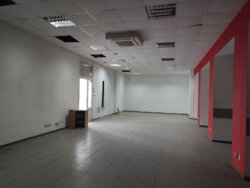 ������ ��������� 240 �2 / ��. ����� 32/ ������� ���� ���� 18