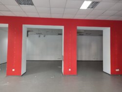 ������ ��������� 240 �2 / ��. ����� 32/ ������� ���� ���� 23