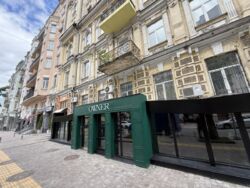  ' , ,  ., 25, .   13